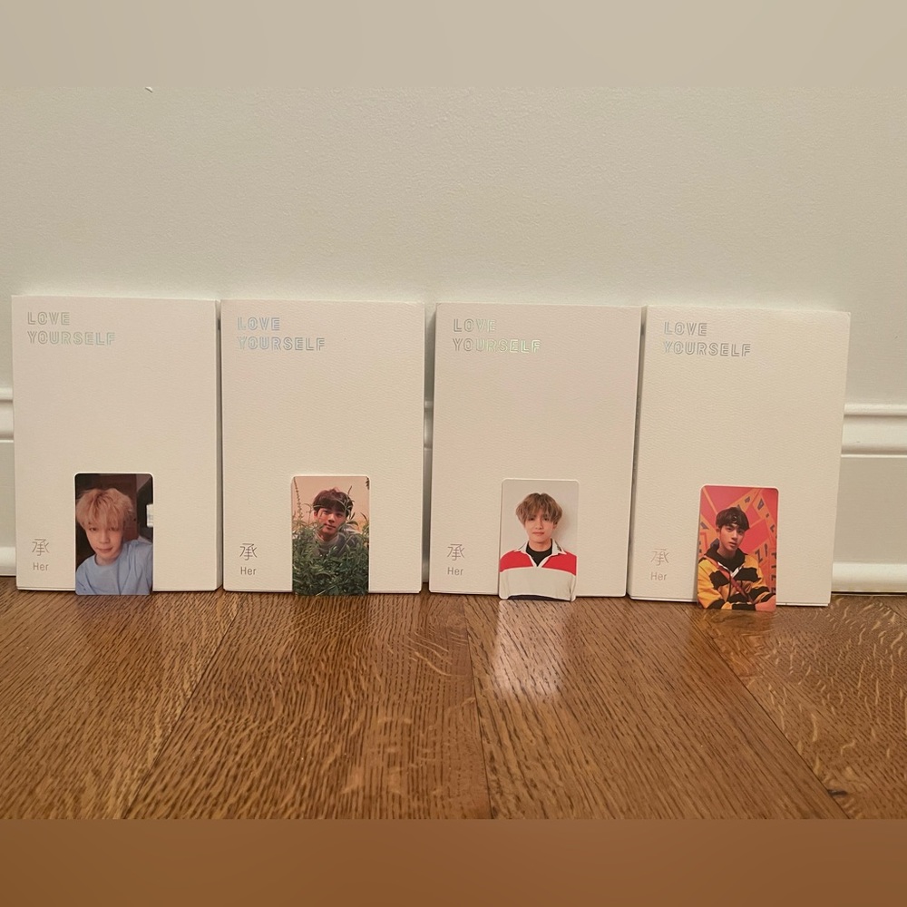 BTS Love Yourself: Her Albums - Versions L, O, V, & E